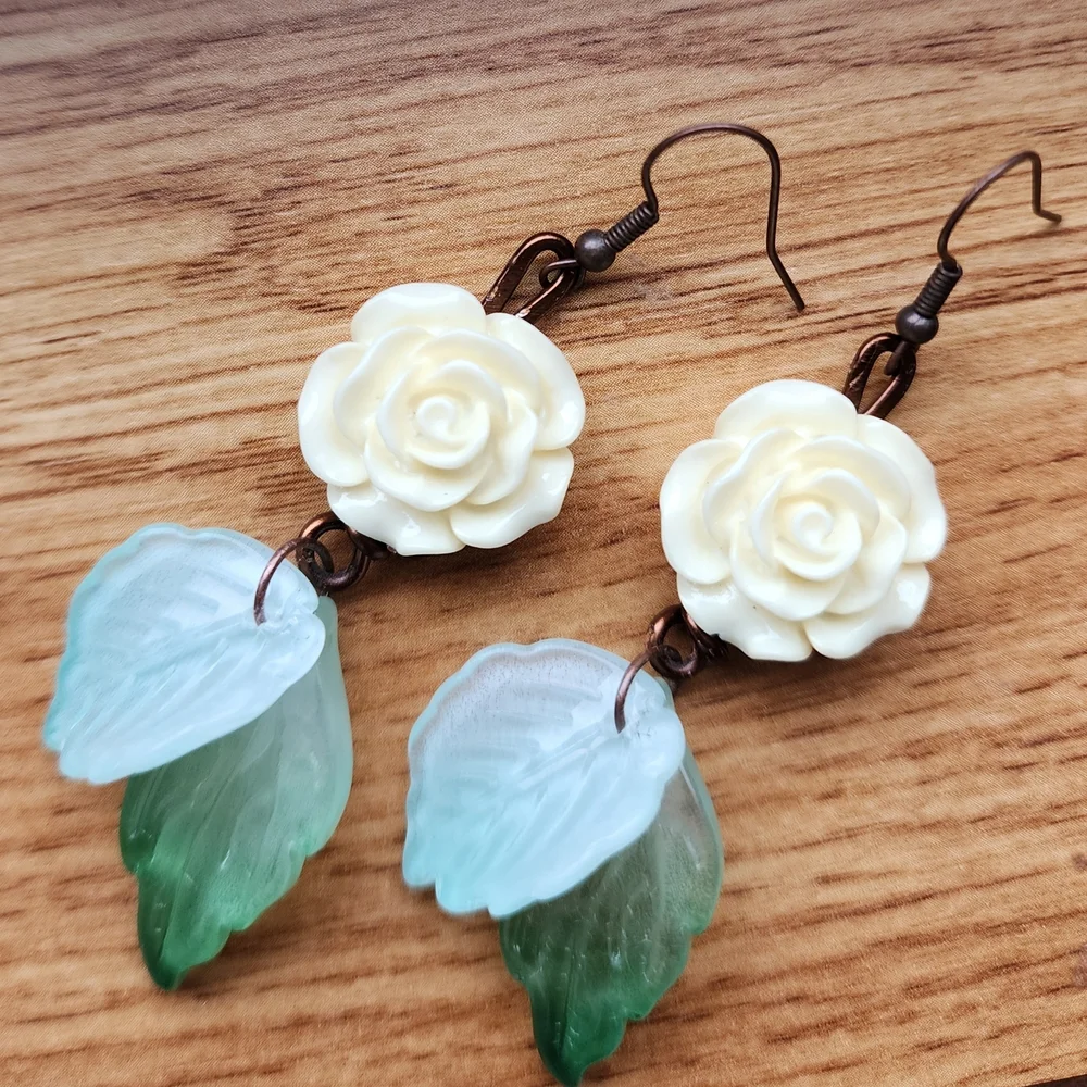 Elegant Cream Rose and Green Leaf Earrings - Picture 4 of 7